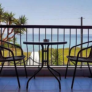 Hotel Delfino, Mola Kalyva